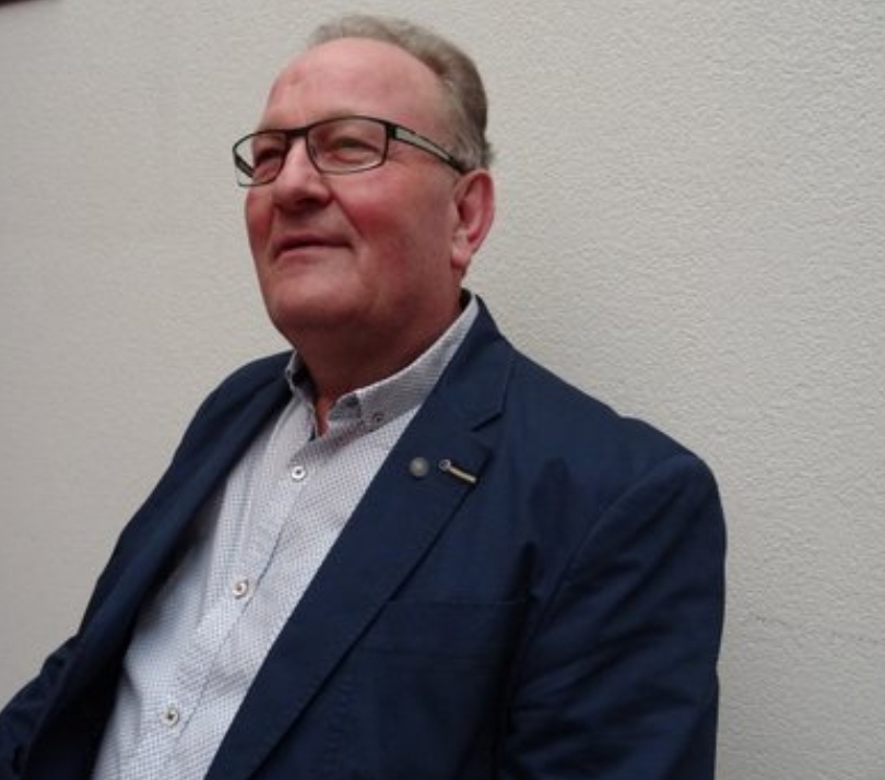 Dhr. A.H. Waalderbos